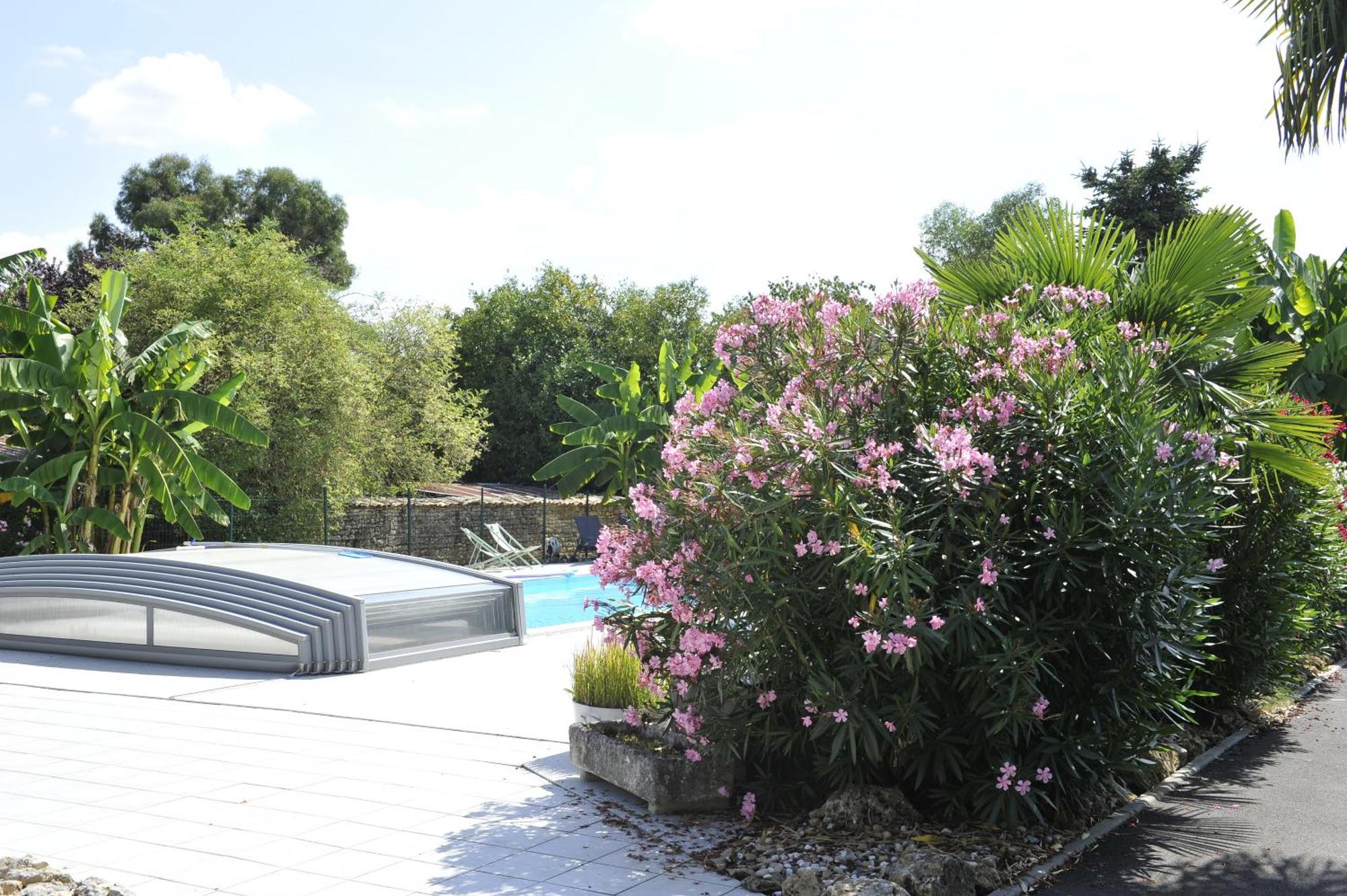 Jardin D'Arcy - Chambres D'Hotes Avec Piscine Et Spa Bois Eksteriør billede