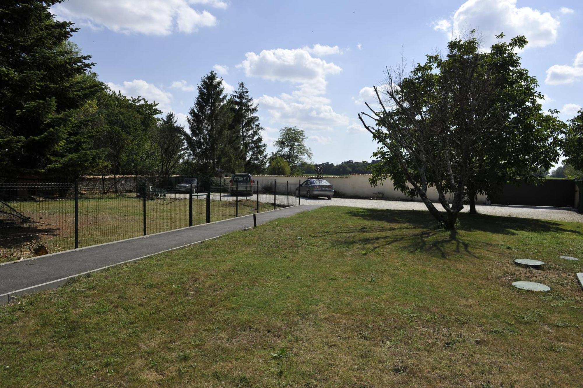 Jardin D'Arcy - Chambres D'Hotes Avec Piscine Et Spa Bois Eksteriør billede