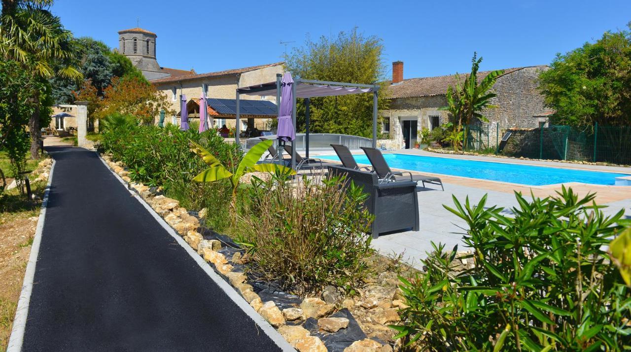 Jardin D'Arcy - Chambres D'Hotes Avec Piscine Et Spa Bois Eksteriør billede